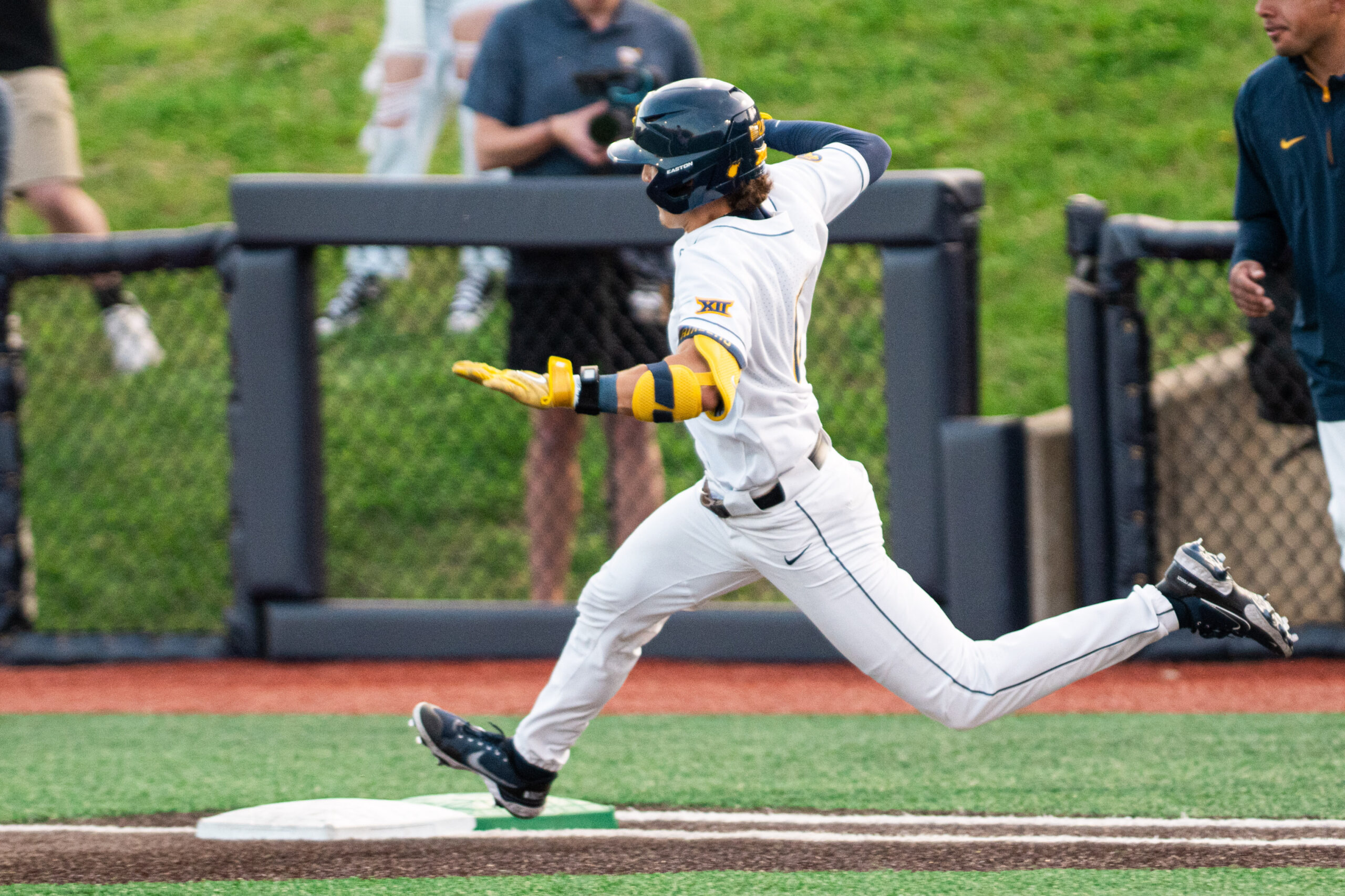 Familiar faces help WVU baseball to season-opening win over Georgia Southern